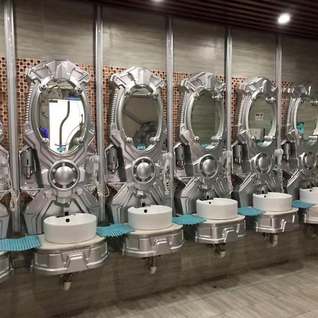 Zhuhai Dreamers Capsule Hotel Exterior foto